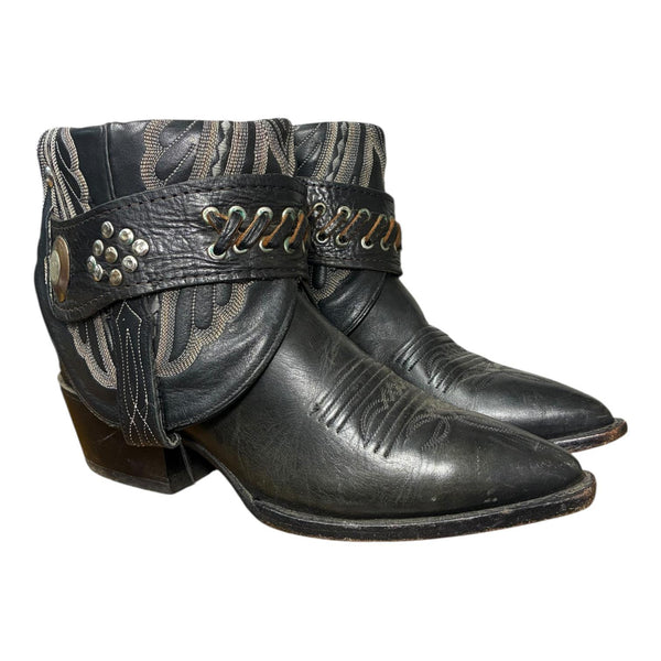 7 Black & Studded Canty Boots®