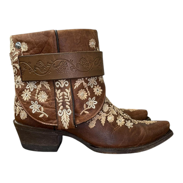 7 Brown & Floral Embroidered Canty Boots®