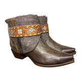 11 Brown & Textured Leather Canty Boots®