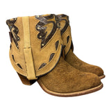 9.5 Brown Rough Out & Butterfly Stacked Heel Canty Boots®