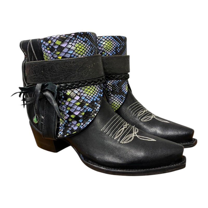 8 Black & Printed Exotic Leather Canty Boots® with Concho