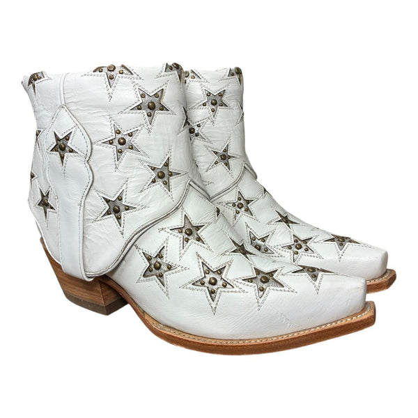 8 White & Studded Stars Canty Boots®