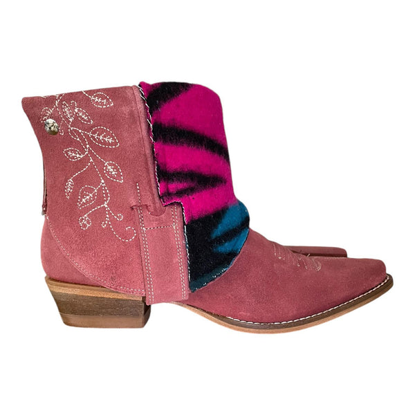 7.5 Pink Rough Out & Wool Canty Boots®