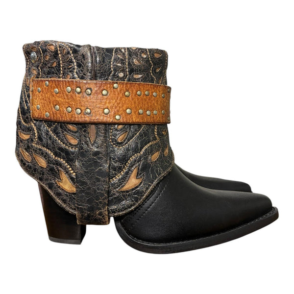 7 Black & Tooled Inlay Canty Boots®