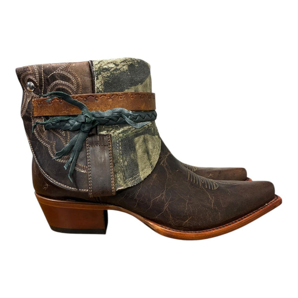 11 Embroidered Brown & Camo Denim Canty Boots®