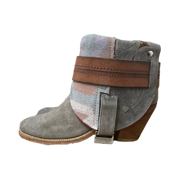 8 Gray & Wool Rough Out Stacked Heel Canty Boots®