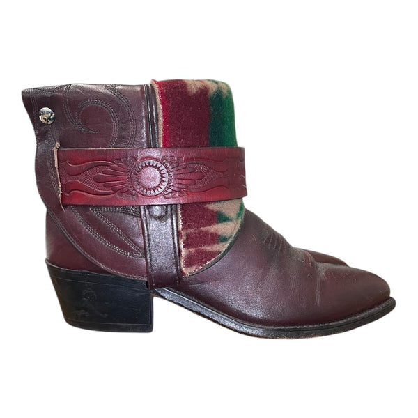 9 Maroon & Multicolor Canty Boots®