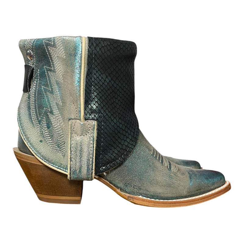 6.5 Metallic Turquoise & Scales Canty Boots®