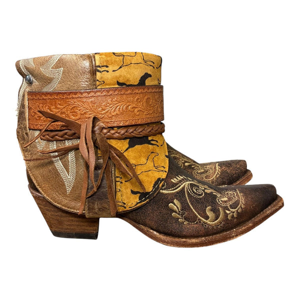 7 Embroidered Brown & Horse Print Canty Boots®