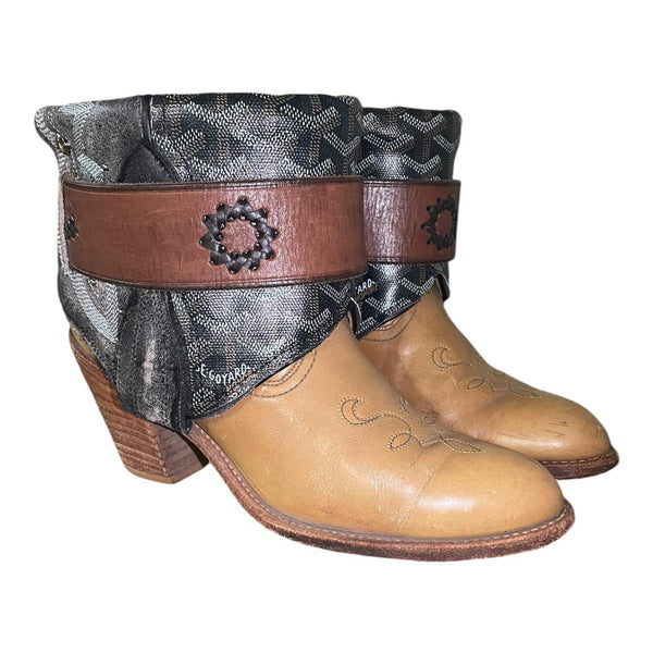 8 Tan & Black with Designer Stacked Heel Canty Boots®