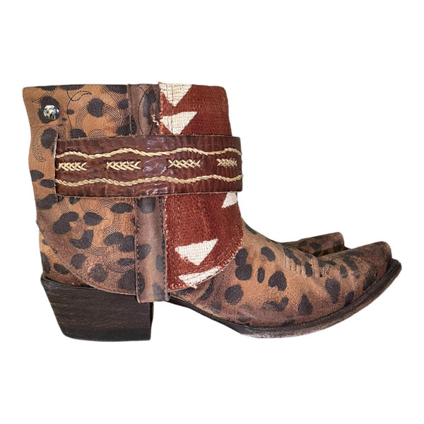 9.5 Leopard & Mudcloth Canty Boots®