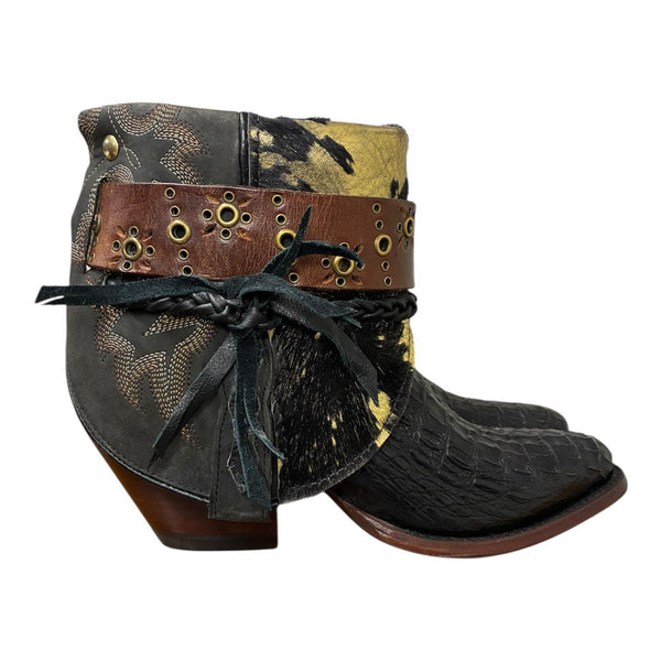 7.5 Exotic Black & Gold Spotted Hair-on Hide Canty Boots®