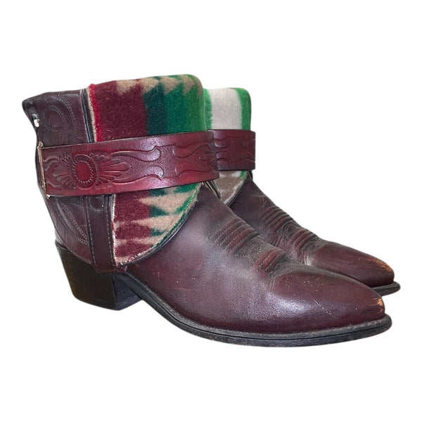 9 Maroon & Multicolor Canty Boots®