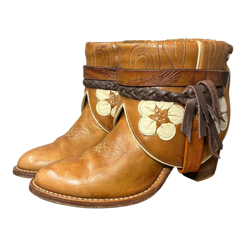 7 Tan & Floral Stacked Heel Canty Boots®