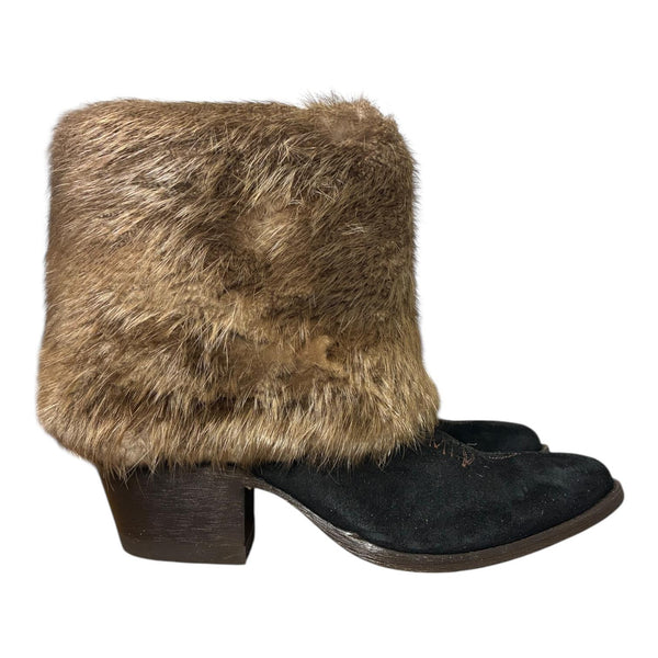 10 Black Rough Out & Beaver Fur Canty Boots®