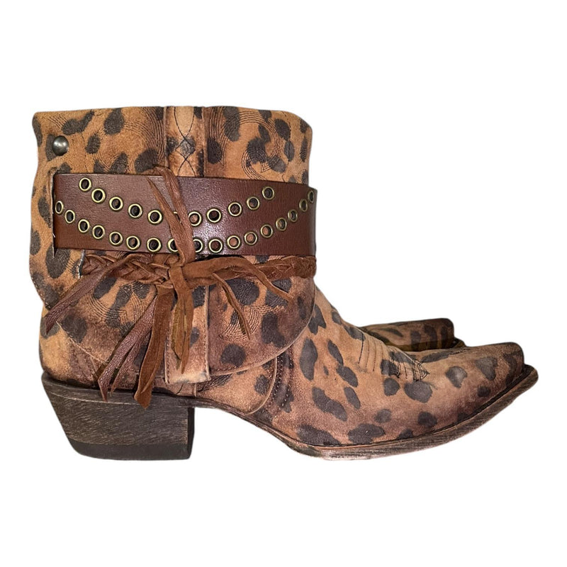 9 Leopard Canty Boots®