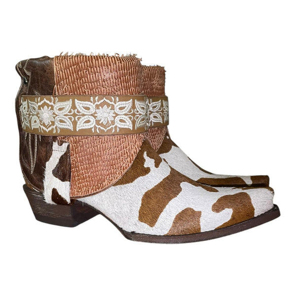 9 Cowhide & Textured Leather Canty Boots®