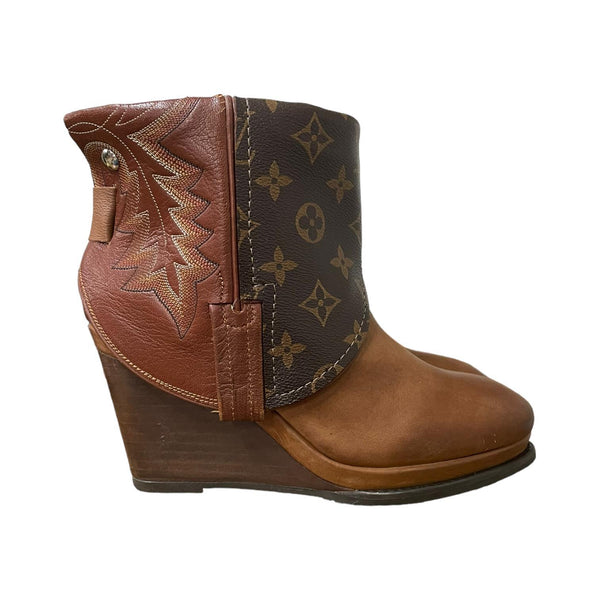 8.5 Two Toned Brown & Designer Wedge Heel Canty Boots®