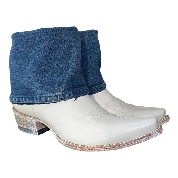 8 White & Denim Canty Boots®