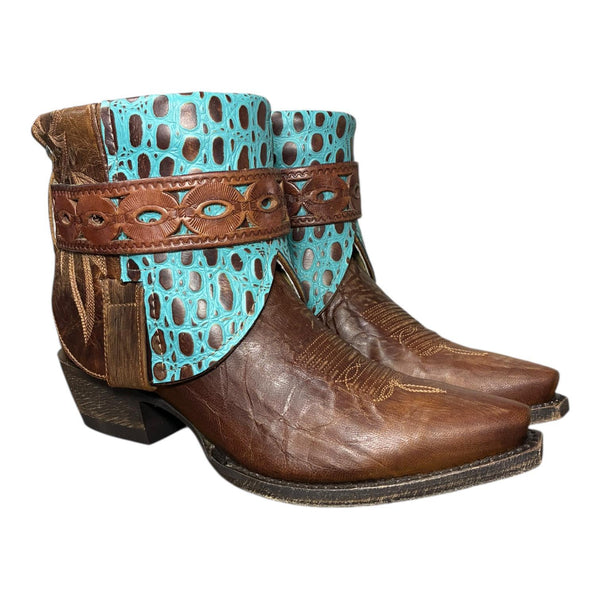 9.5 Brown & Textured Leather Canty Boots®