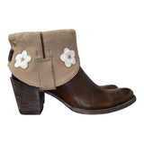 9 Brown & Rough Out Floral Stacked Heel Canty Boots®