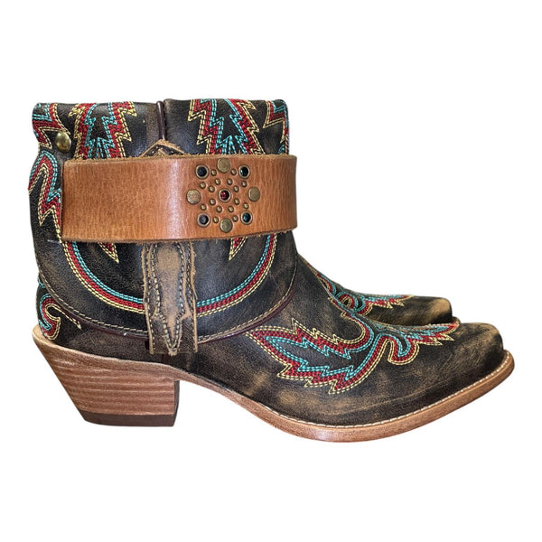 6.5 Brown & Multicolor Embroidered Canty Boots®