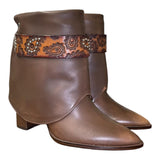 8.5 Brown Stacked Heel Canty Boots®