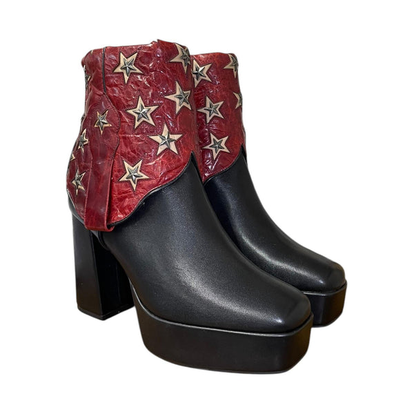 10 Black & Red Stars Platform Canty Boots®