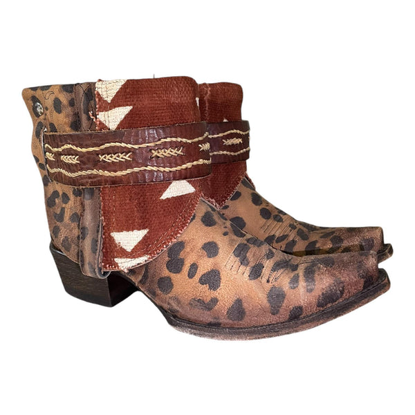 9.5 Leopard & Mudcloth Canty Boots®