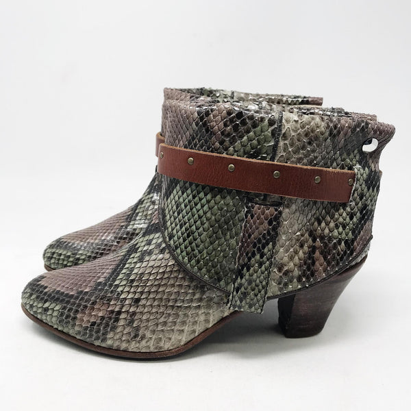 5.5 Exotic Stacked Heel Canty Boots®