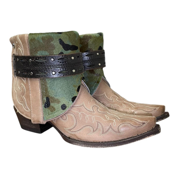 8.5 Embroidered Tan & Camo Hair-on Hide Canty Boots®