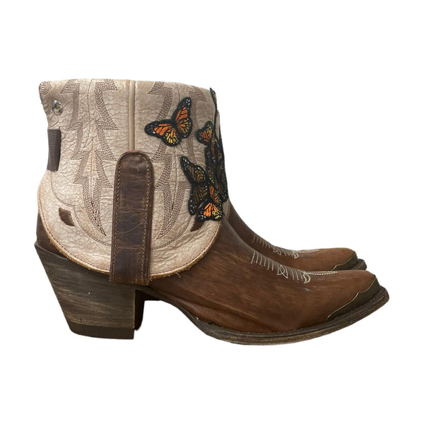 8.5 Brown & Butterflies Canty Boots®