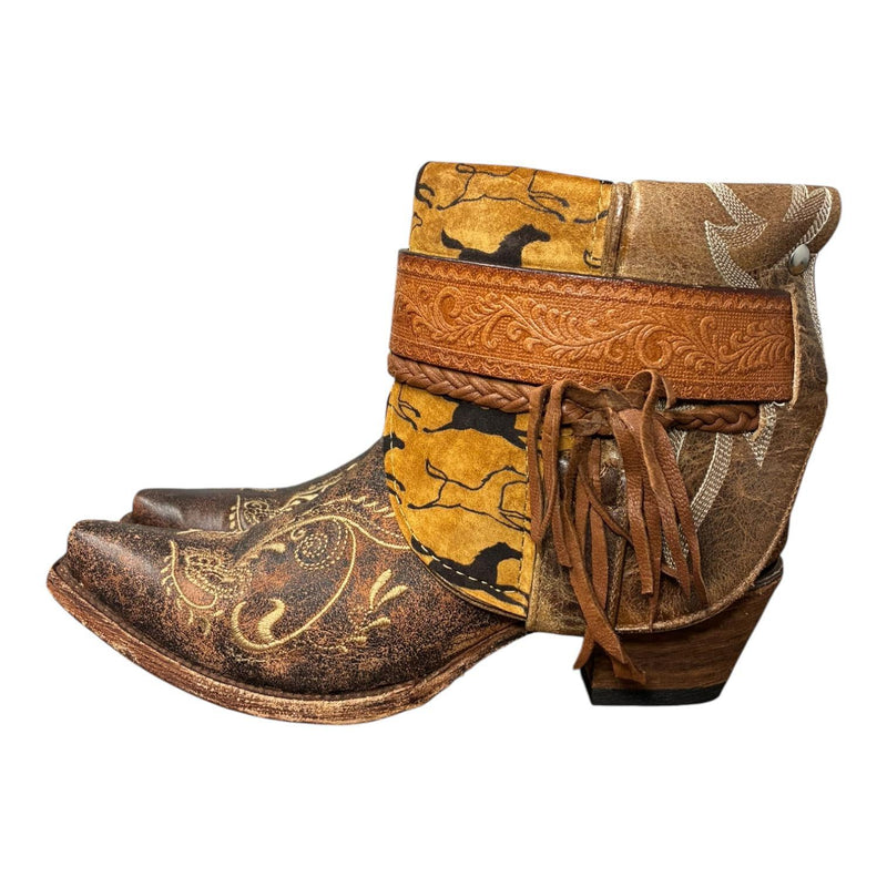 7 Embroidered Brown & Horse Print Canty Boots®