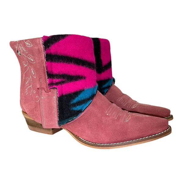 7.5 Pink Rough Out & Wool Canty Boots®