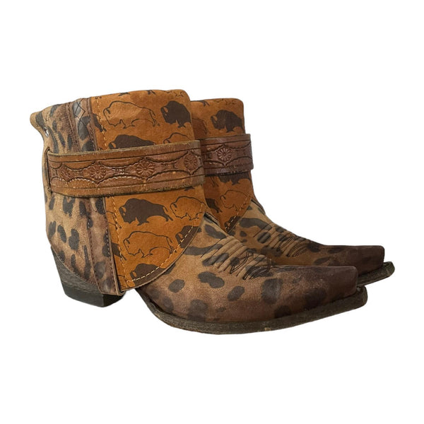 7.5 Leopard & Buffalo Print Canty Boots®