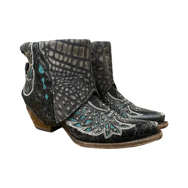 6.5 Black Studded & Textured Leather Canty Boots®