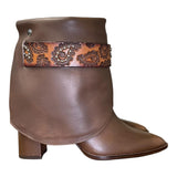 8.5 Brown Stacked Heel Canty Boots®