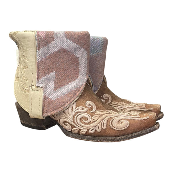 8 Two Toned Embroidered & Wool Canty Boots®