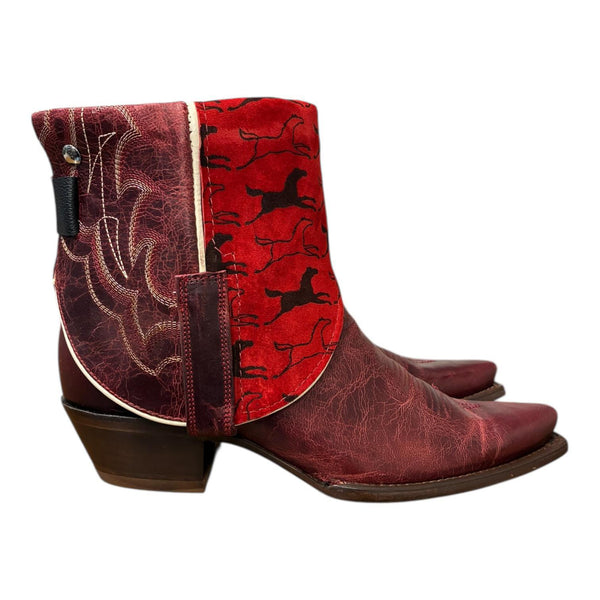 8 Embroidered Red & Horse Print Canty Boots®