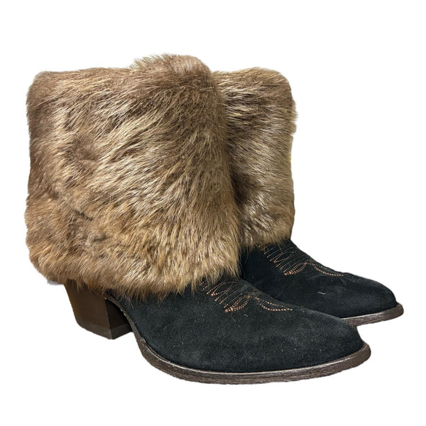 10 Black Rough Out & Beaver Fur Canty Boots®